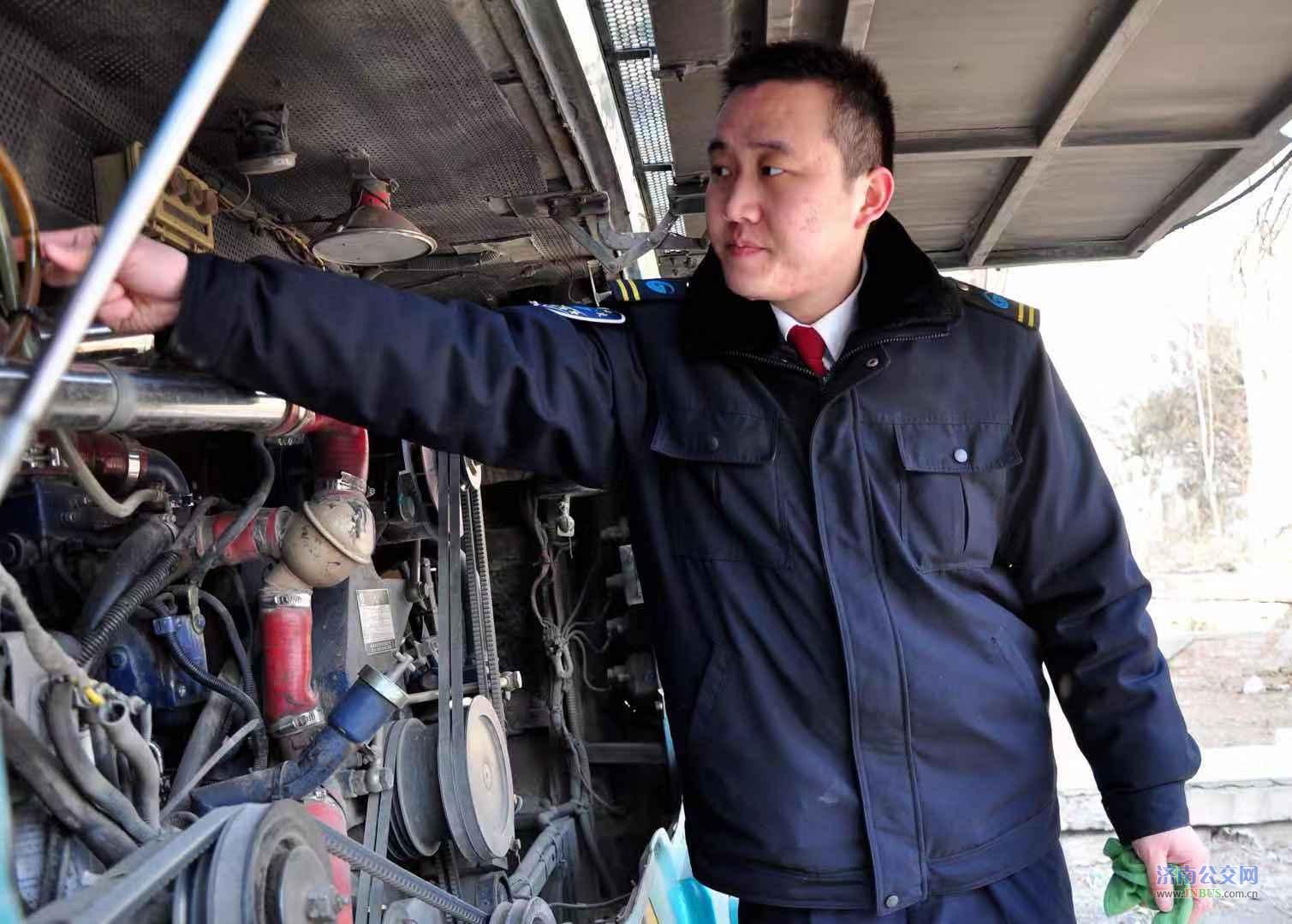 濟南市“最會過”的駕駛員楊晨——讓青春在十米車廂飛揚